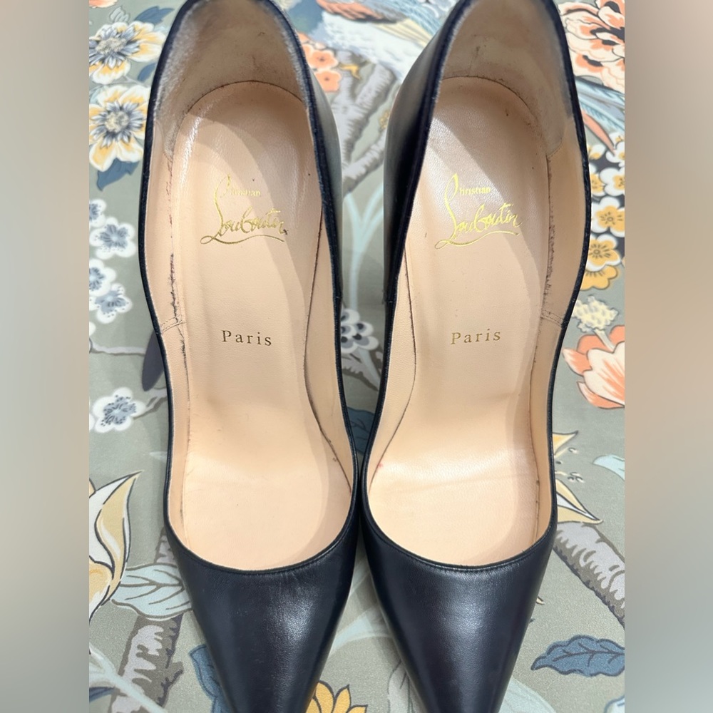 Christian Louboutin Black Pumps